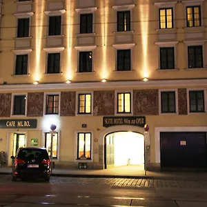 900 M Zur Oper Vienna