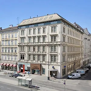 4* Hotell Living An Der Oper