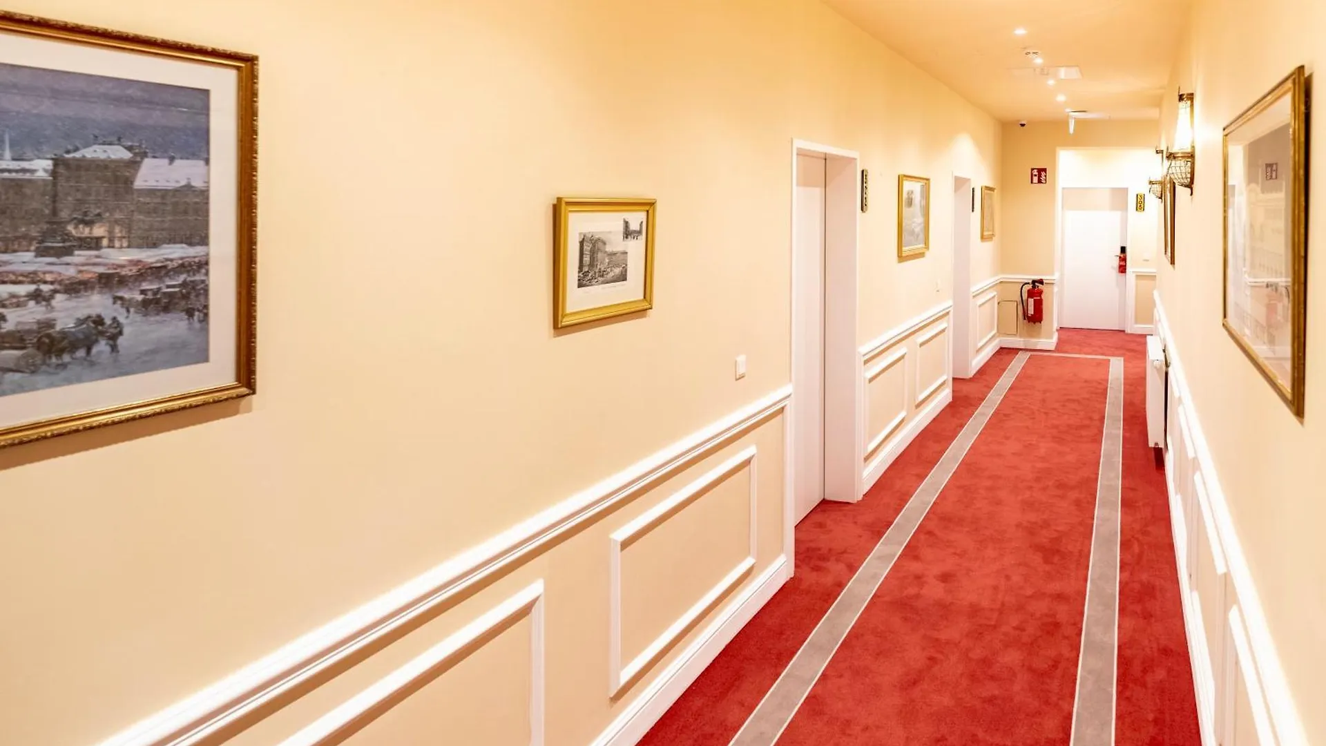 Aviano Boutique Hotel Vienna 4*,